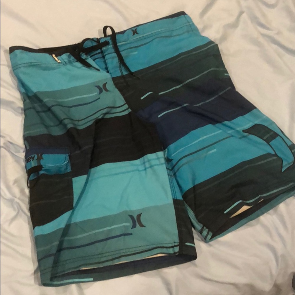 Men’s board shorts